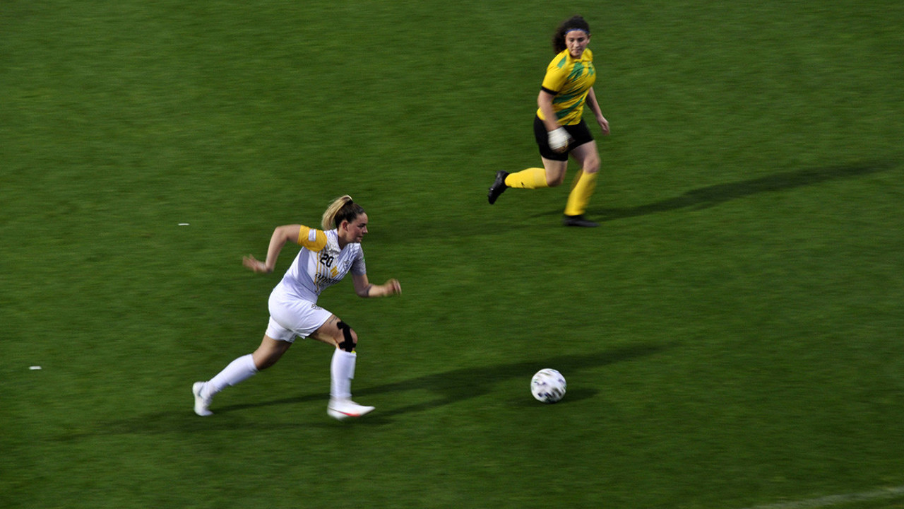 Survivor Aycan ALG Spor'da ilk kez forma giydi