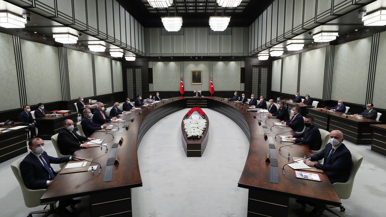 Kritik kabine toplantısı başladı (26 Nisan 2021)