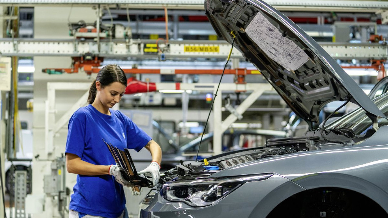 Otomotiv sektörünü sallayan çip krizinde yeni gelişme. Volkswagen grubu açıkladı. İkinci ele sıçraması an meselesi