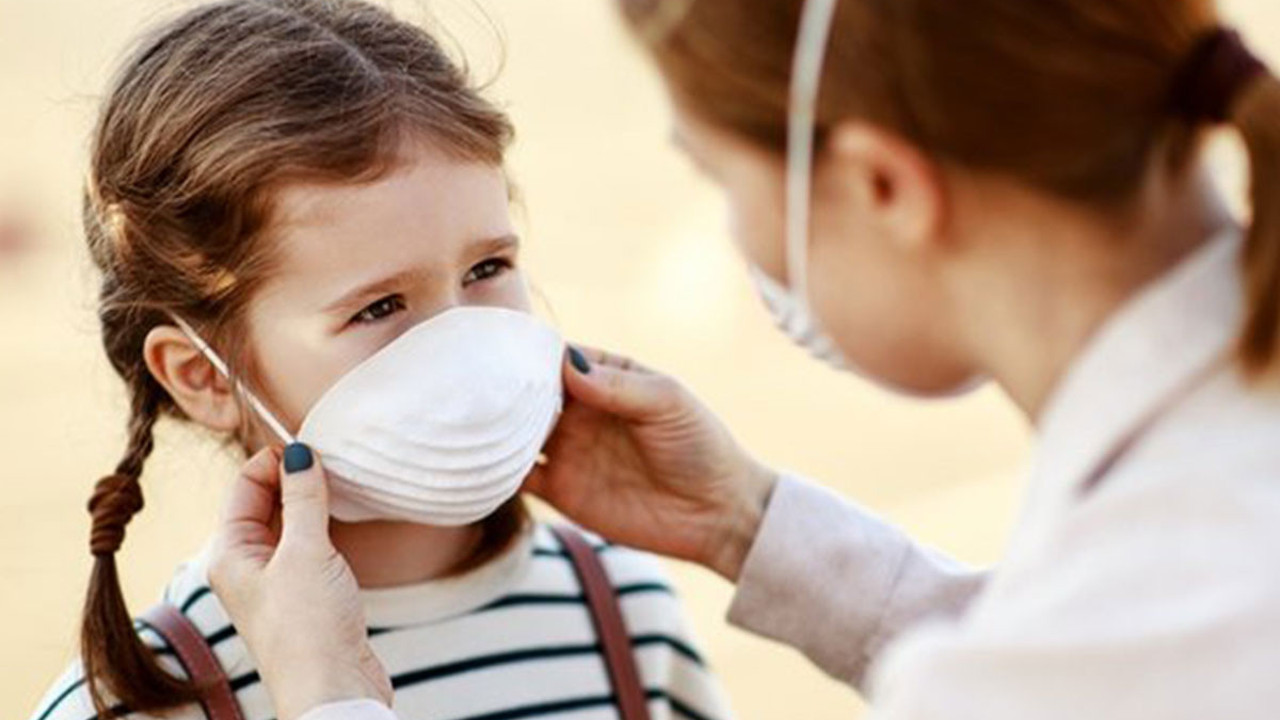 Sağlık çalışanı annenin isyanı. Çocuk yuvaları kreşler kapalı. Çalışanların çocuklarına kim bakacak