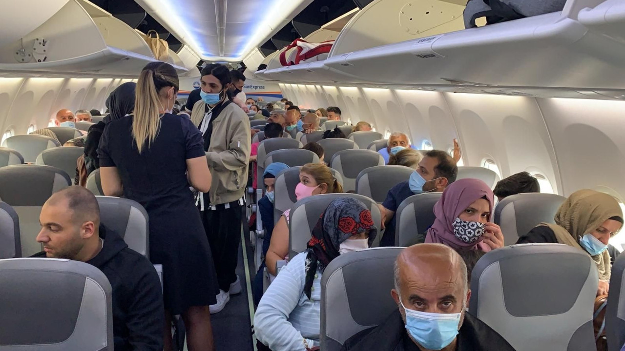 Uçak biletlerine rekor tam kapanma zammı. Bunun adı vicdansızlık