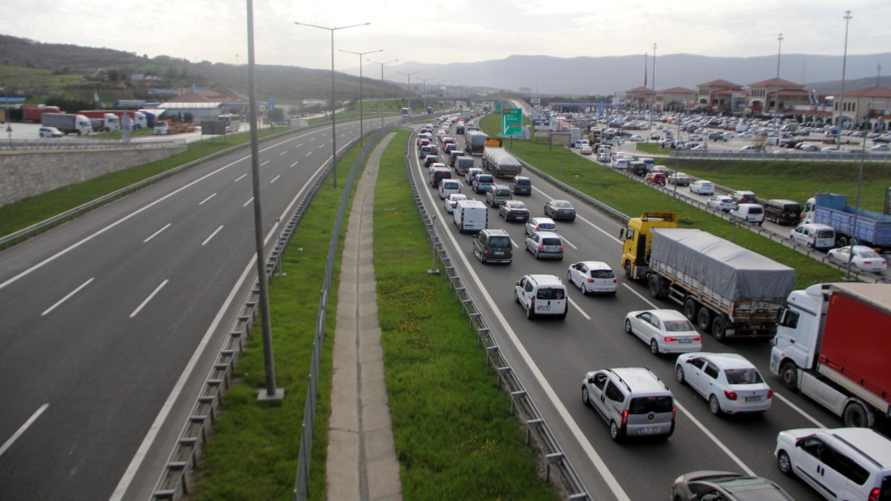 Şimdi virüsü kapmayan da kapacak. Bu işin sonucunu herkes biliyor (29 Nisan 2021)