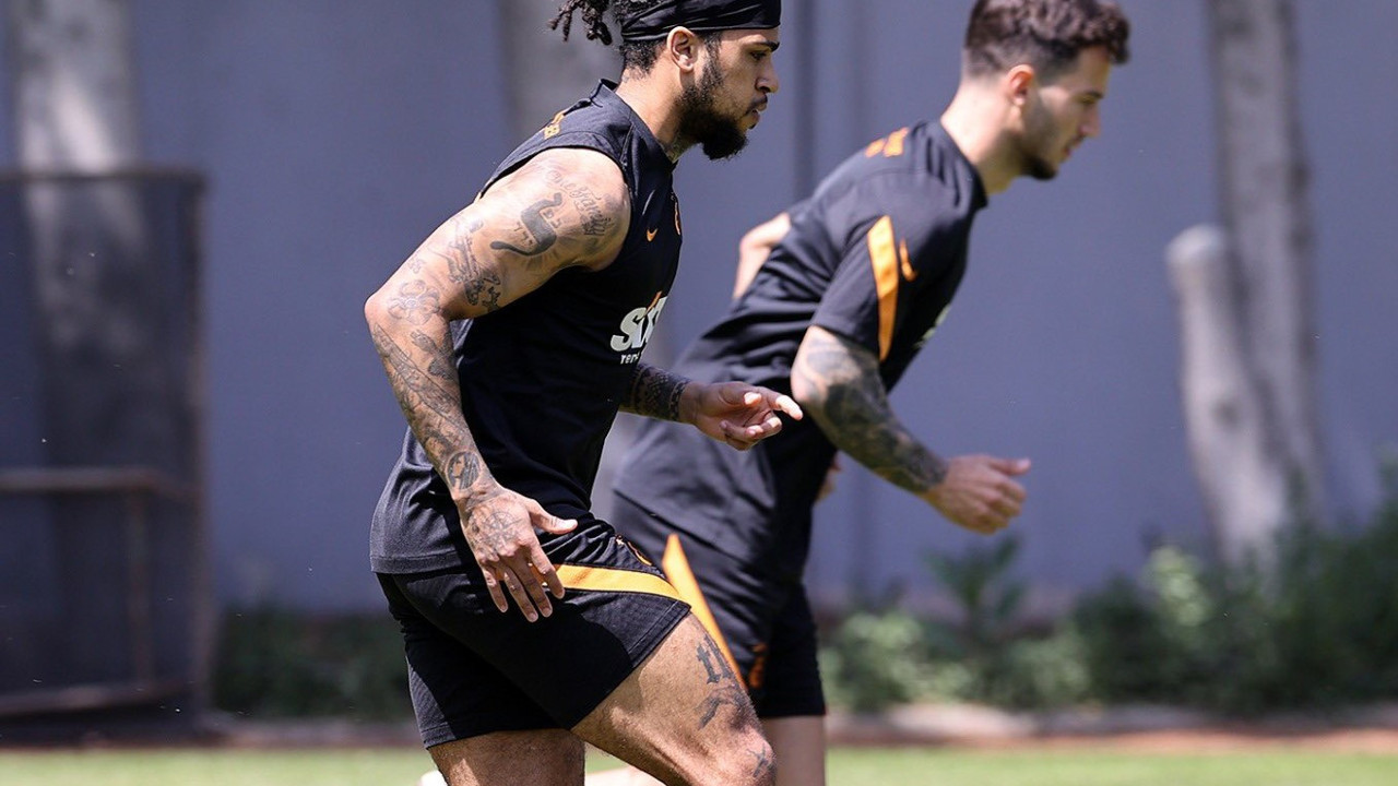 Galatasaray'da Yedlin sevinci