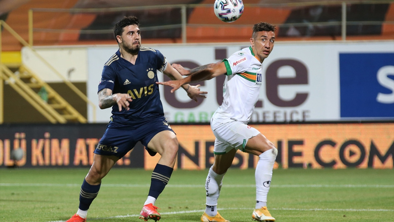 Fenerbahçe'ye Alanya'da çelme