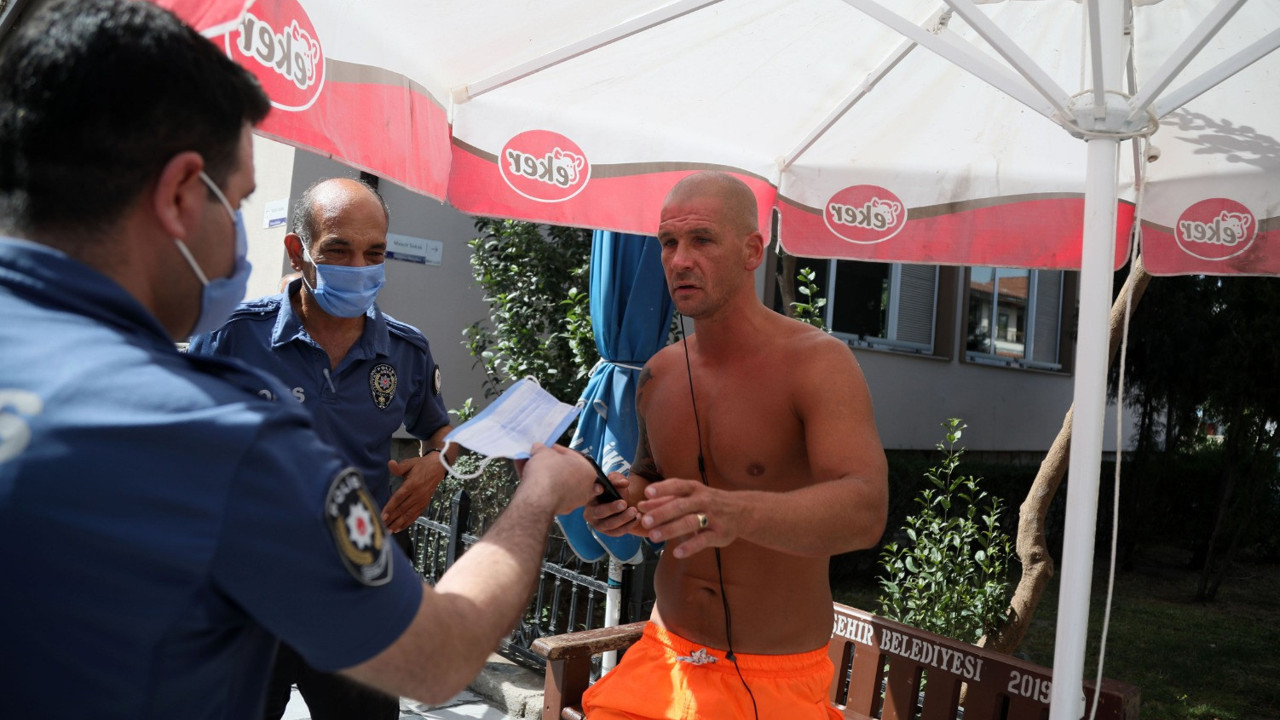 Küstah İngiliz'den kadın polise ahlaksız teklif. Tacizci turist gözaltına alındı