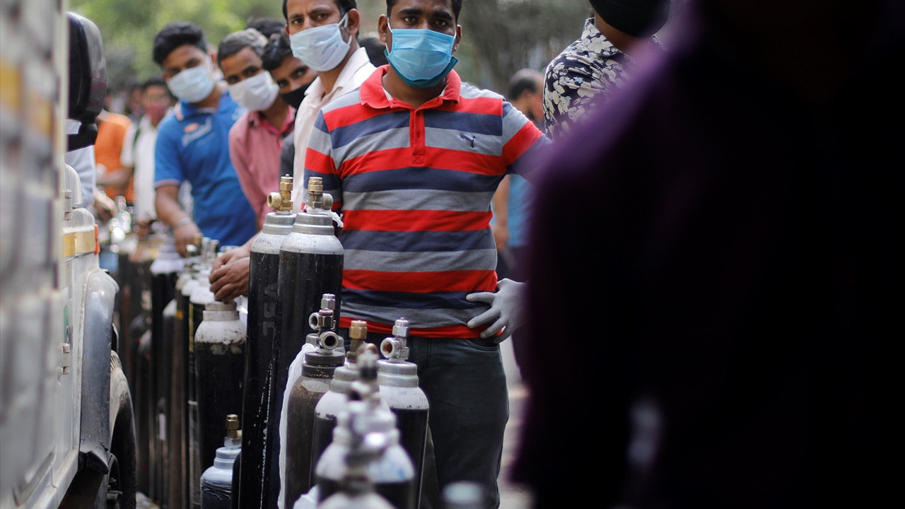 Hindistan'da vaka sayısı 20 milyona yaklaştı