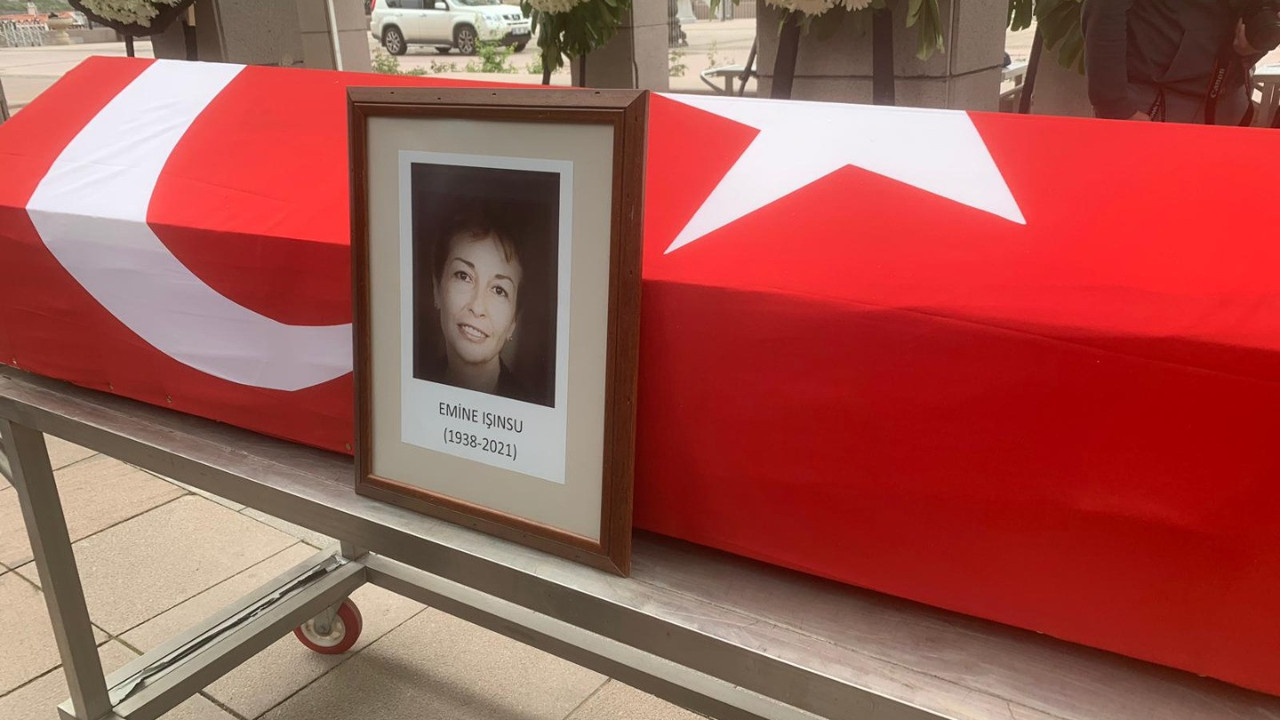 Eminse Işınsu son yolculuğuna uğurlandı. Türk edebiyatının ve milliyetçilerin büyük değeriydi
