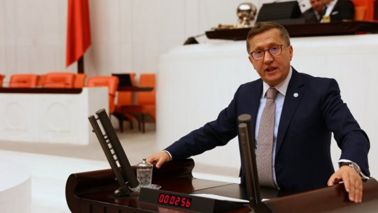 İYİ Partili Lütfü Türkkan: Pekcan'ın yolsuzluklarını görmek yerine, İstanbul'un seçilmiş Belediye Başkanı'nın kollarına bakıyorlar