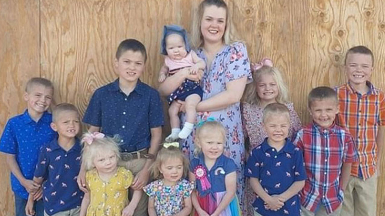 36 yaşında 11 çocuk doğurdu. Marketçilerin en çok sevdiği aile