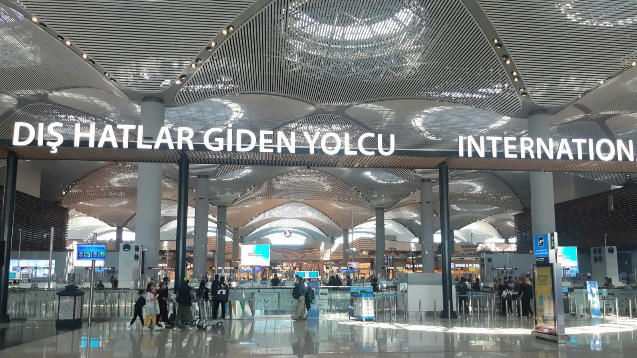 İstanbul Havalimanı'nda arefe günü sessizlik hakim