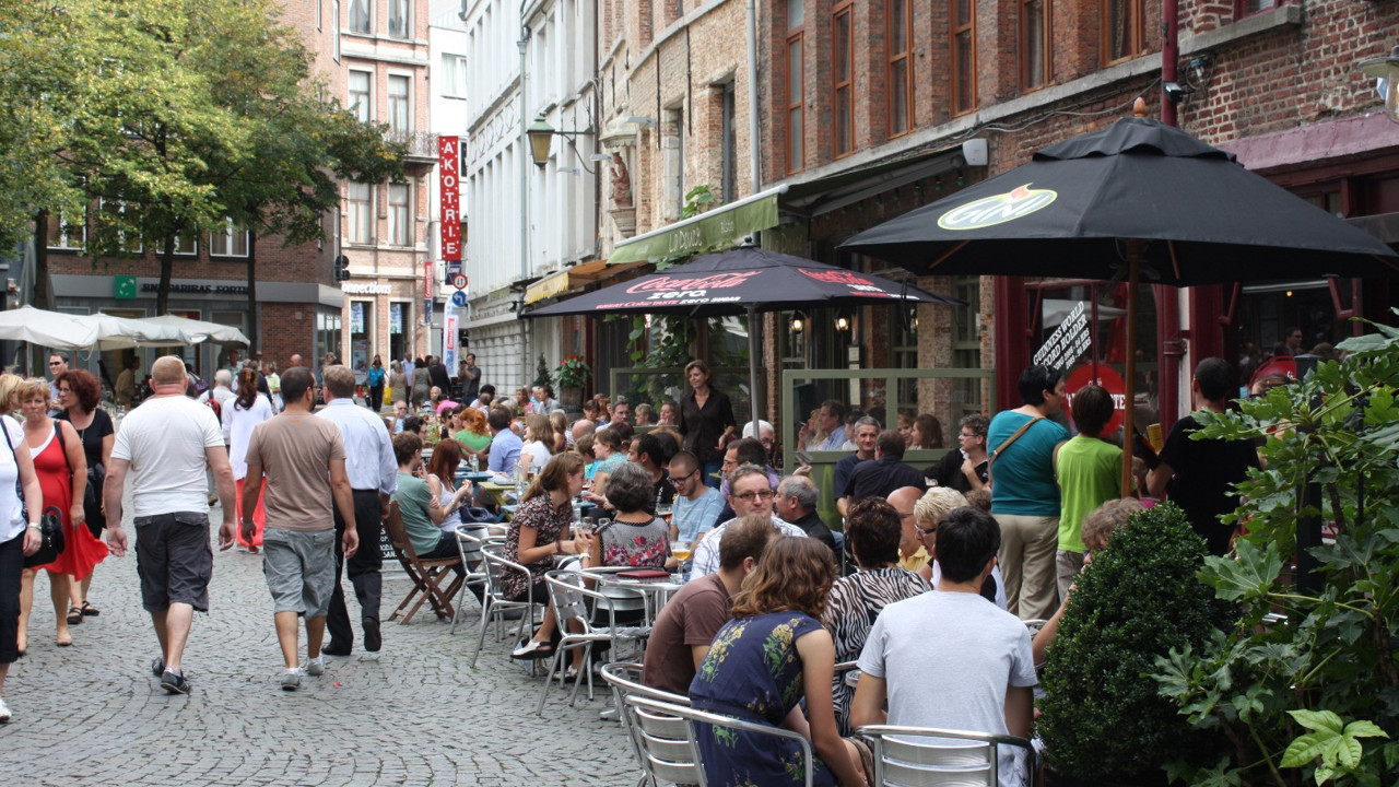 Hani İngilizler başarısızdı. Dün koronadan hiç kimse ölmedi. Yiğidi öldür hakkını ver