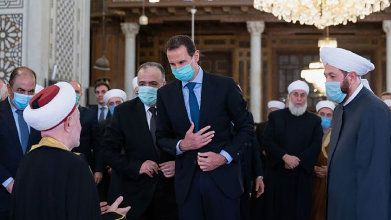 Esad bayram namazını Emevi Cami’nde kıldı