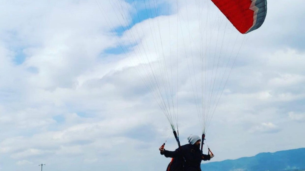 Saatler sonra acı haber geldi. Paraşütle atladı kayboldu
