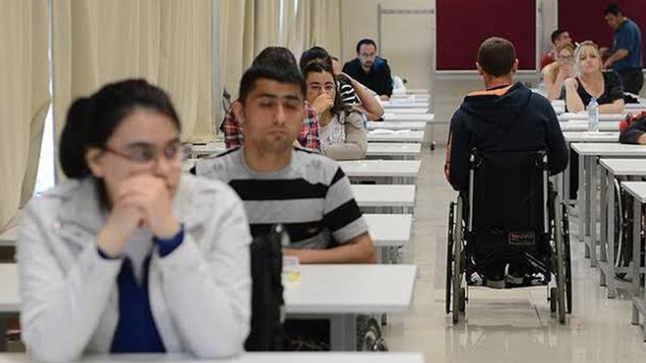 Engelli öğretmenler seslerine ses olunsun istiyor