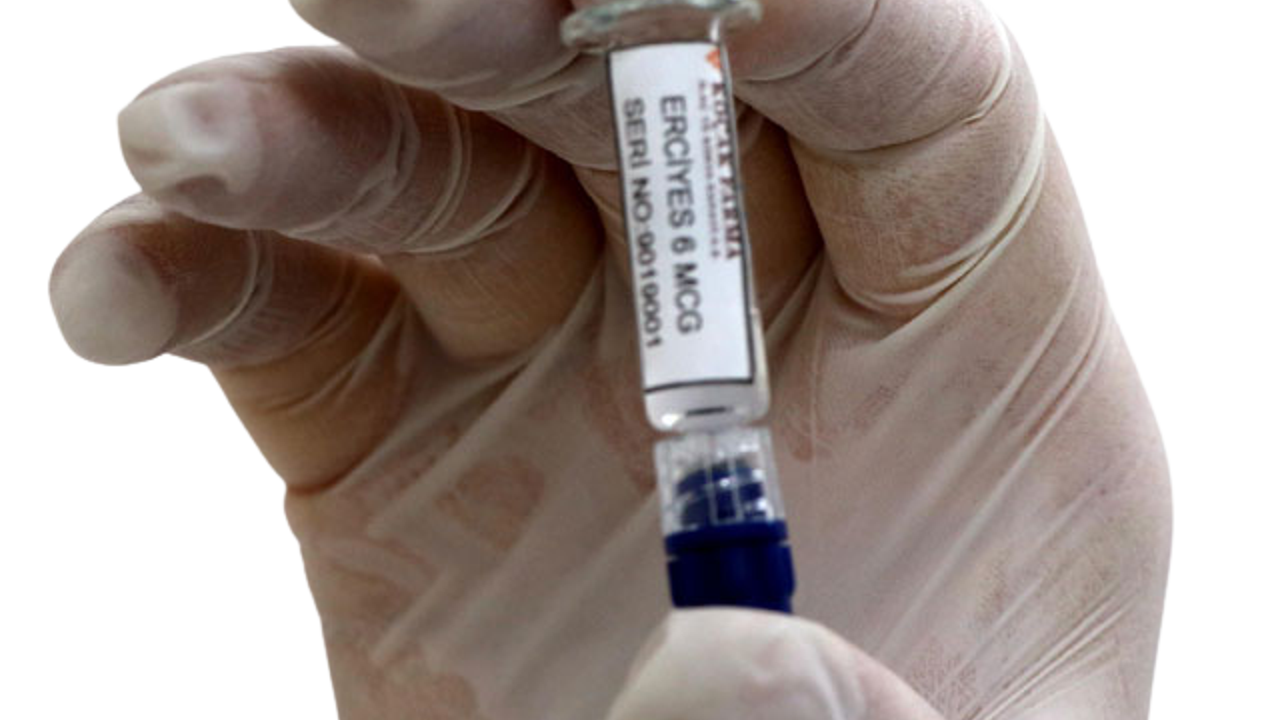 Yerli korona virüs aşısında yeni gelişme! Bakanlığa teslim edildi