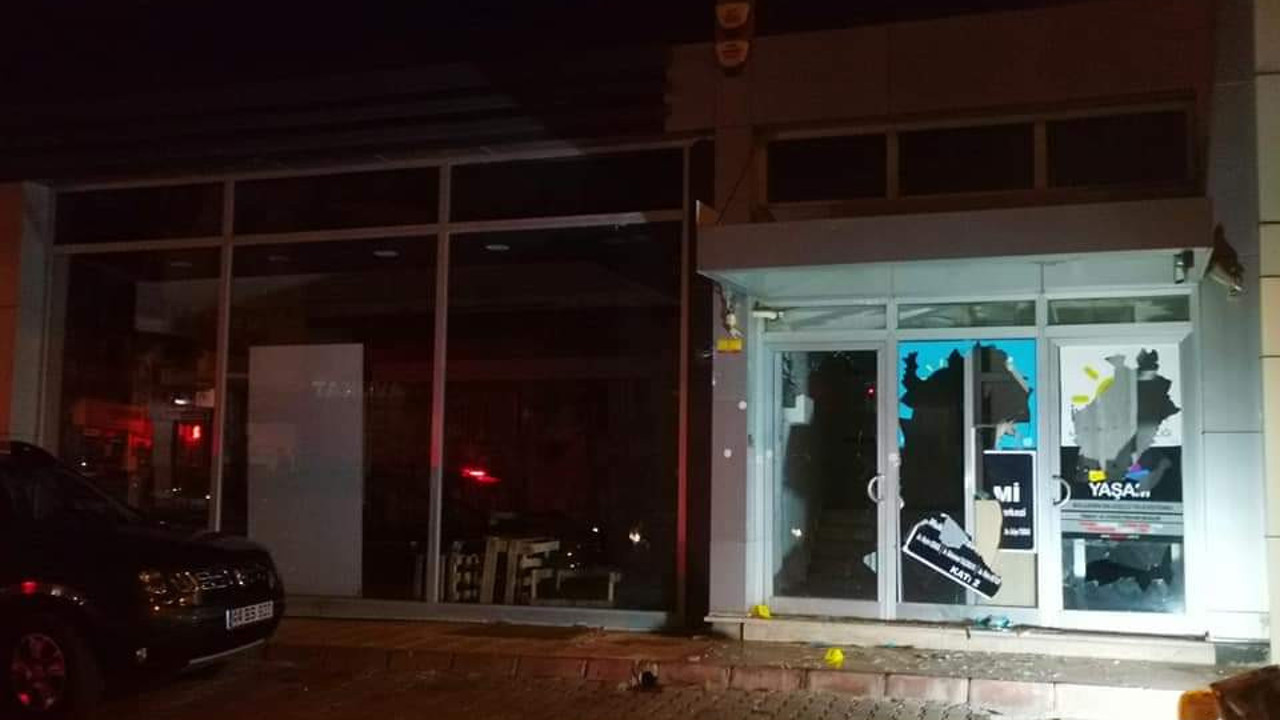 İYİ Parti İl Başkanlığı'na yapılan saldırıyla ilgili Valilik'ten açıklama