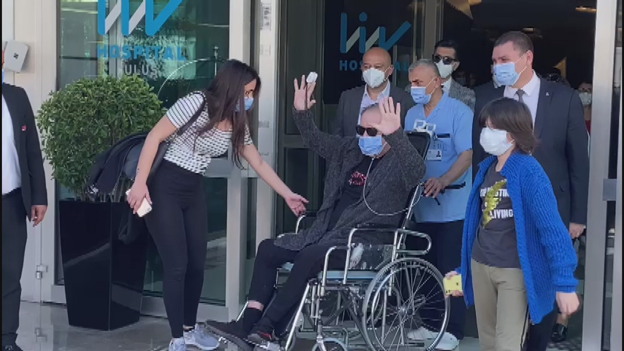 Koronayı yenen oyuncu Burak Sergen taburcu oldu