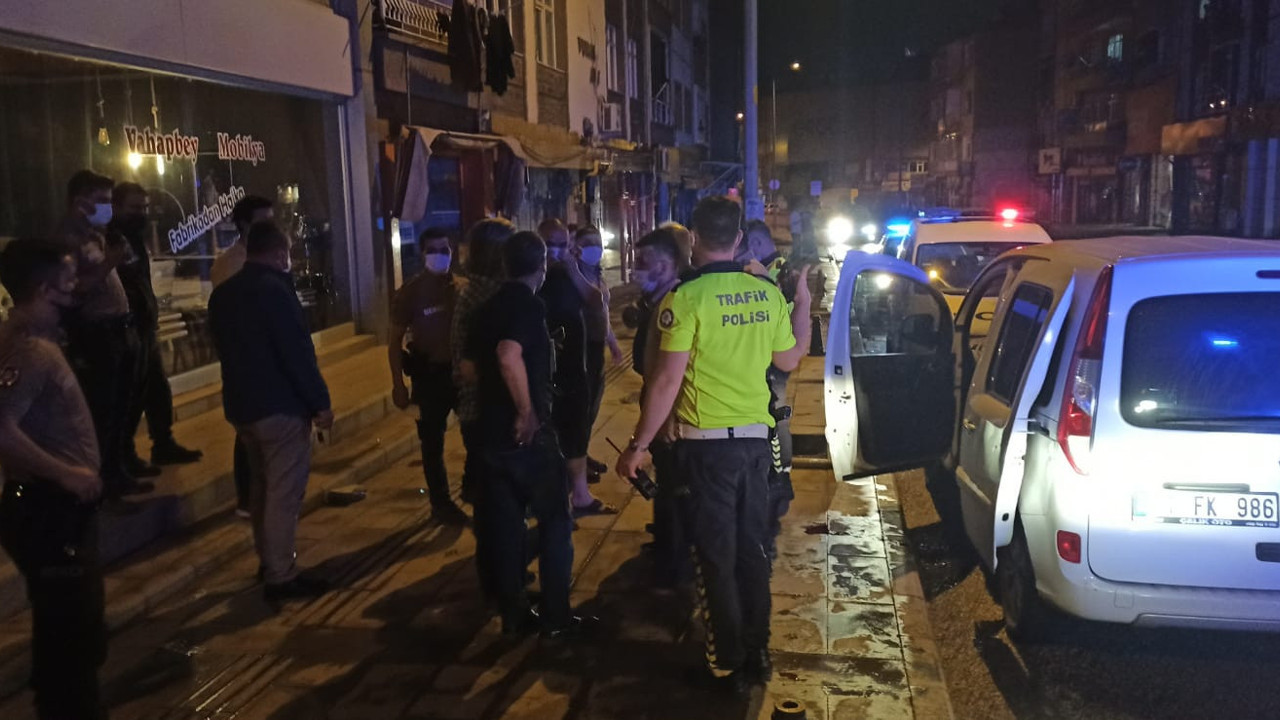 Silahlı saldırı şüphelisi 1'i kadın 2 kişi uyuşturucu hap ile yakalandı