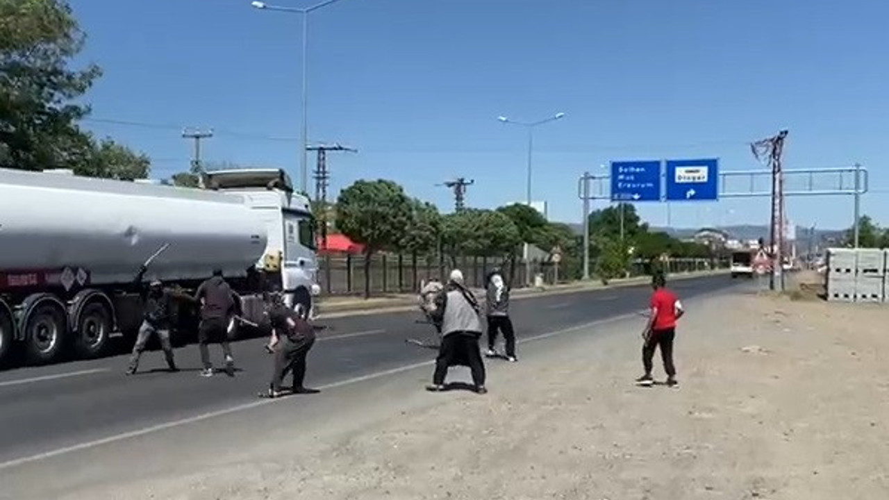 Kavga değil sanki meydan muharebesi