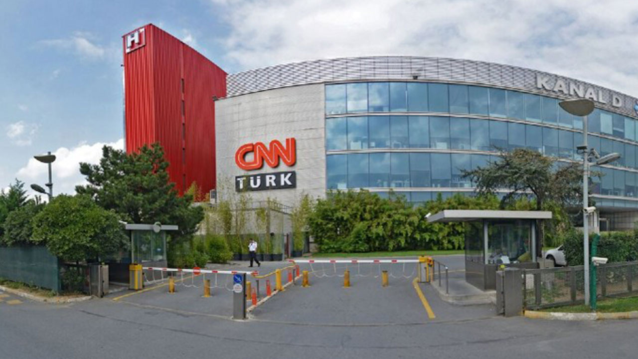 Hürriyet'ten sonra CNN Türk de operasyona başladı