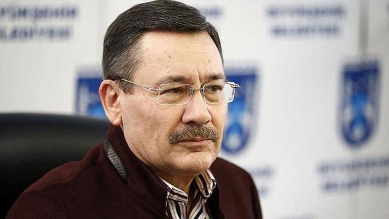 Başörtülü doktor Bilgi Karakaş Melih Gökçek’i fena morarttı