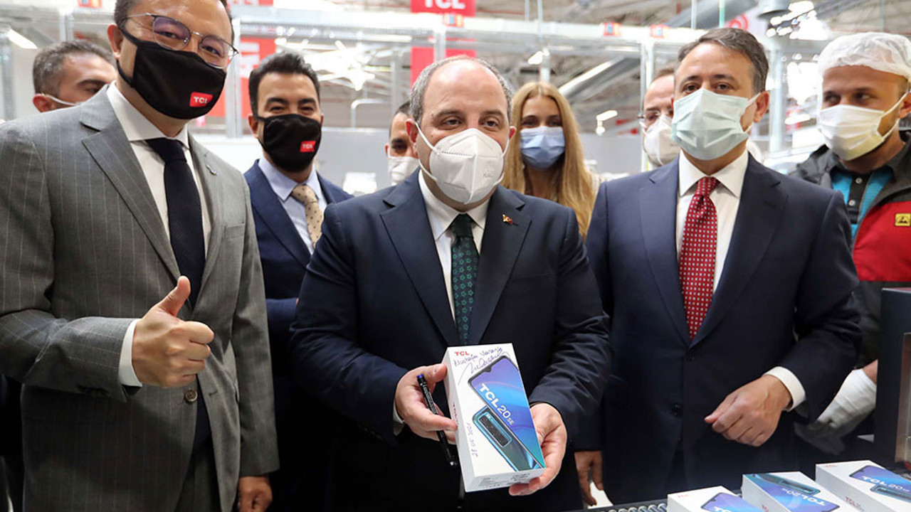 TCL Tekirdağ’da akıllı telefon üretimine başladı