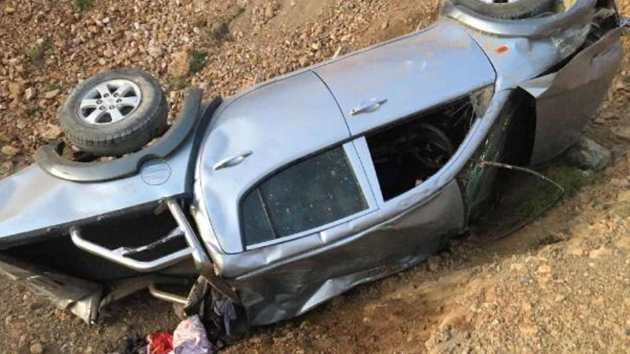 Sivas'ta pikap devrildi: 2 ölü, 4 yaralı