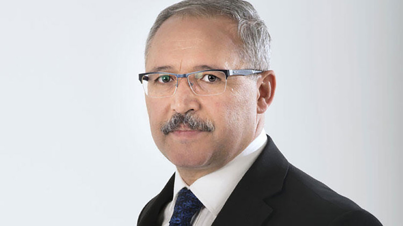 Abdülkadir Selvi’den algı operasyonu. Bir aylık tarih yanılgısını bir yıl olarak gösterdi