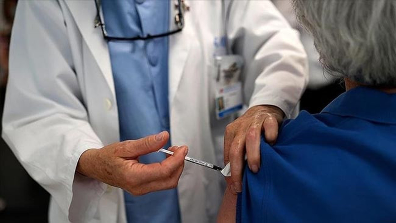 Dünyada 2 milyar dozdan fazla korona aşısı yapıldı