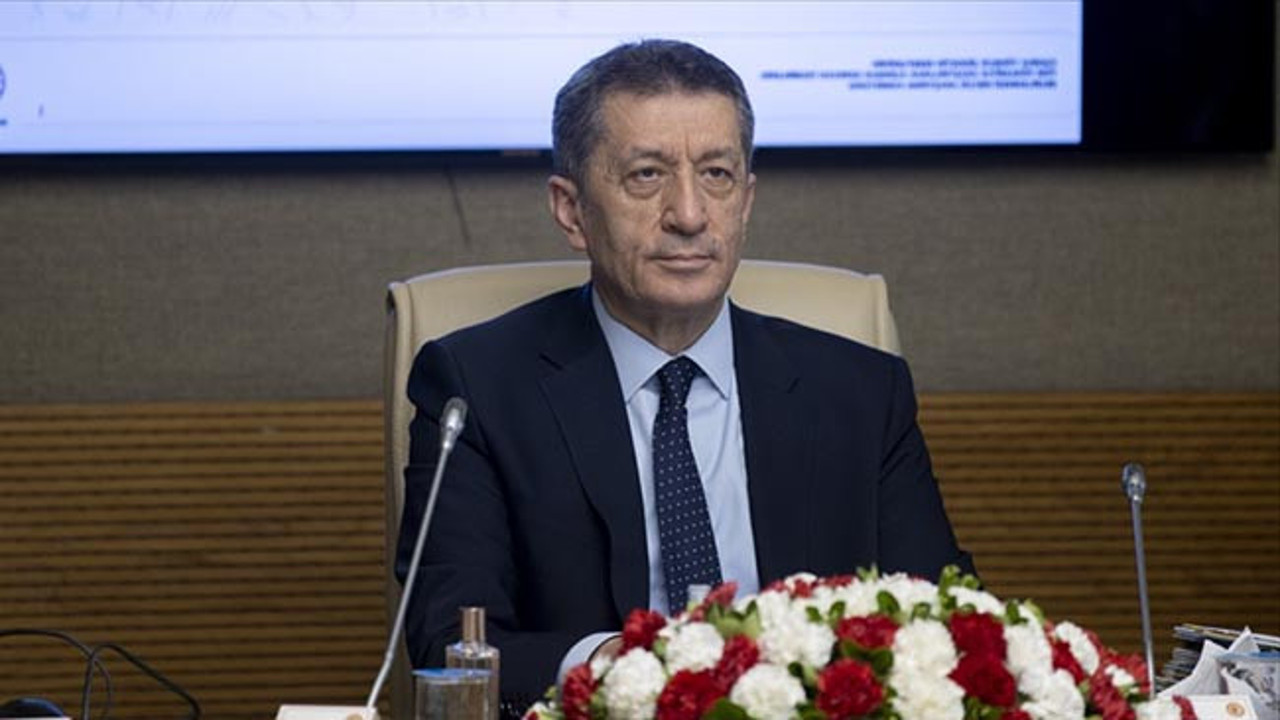 Selçuk: Okulların eylül başında açılmasını istiyoruz