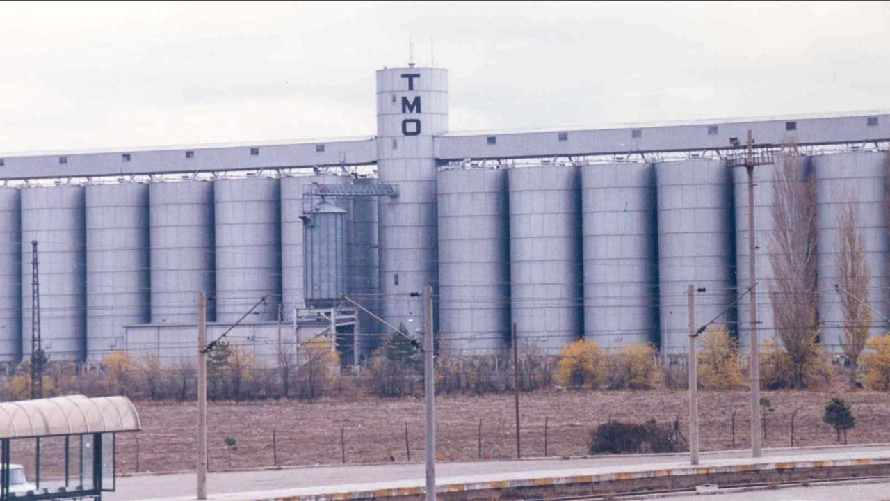 Savaştaki Suriye'den arpa alınmış ama depoya bile girmemiş