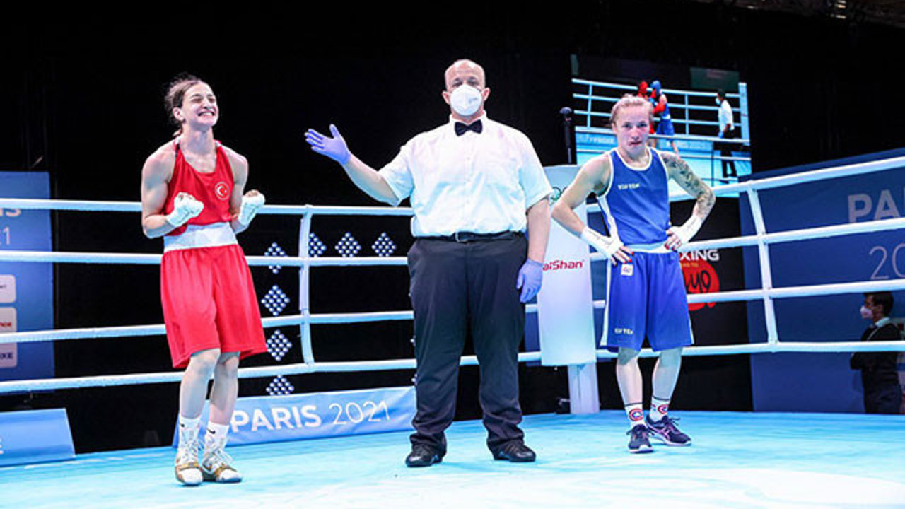 Milli boksör Buse Naz Çakıroğlu'ndan altın madalya