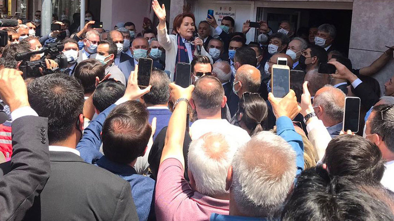 Meral Akşener Zonguldak’ta: Dertlerden kaçmak için vatandaşın yanına gelemiyorlar