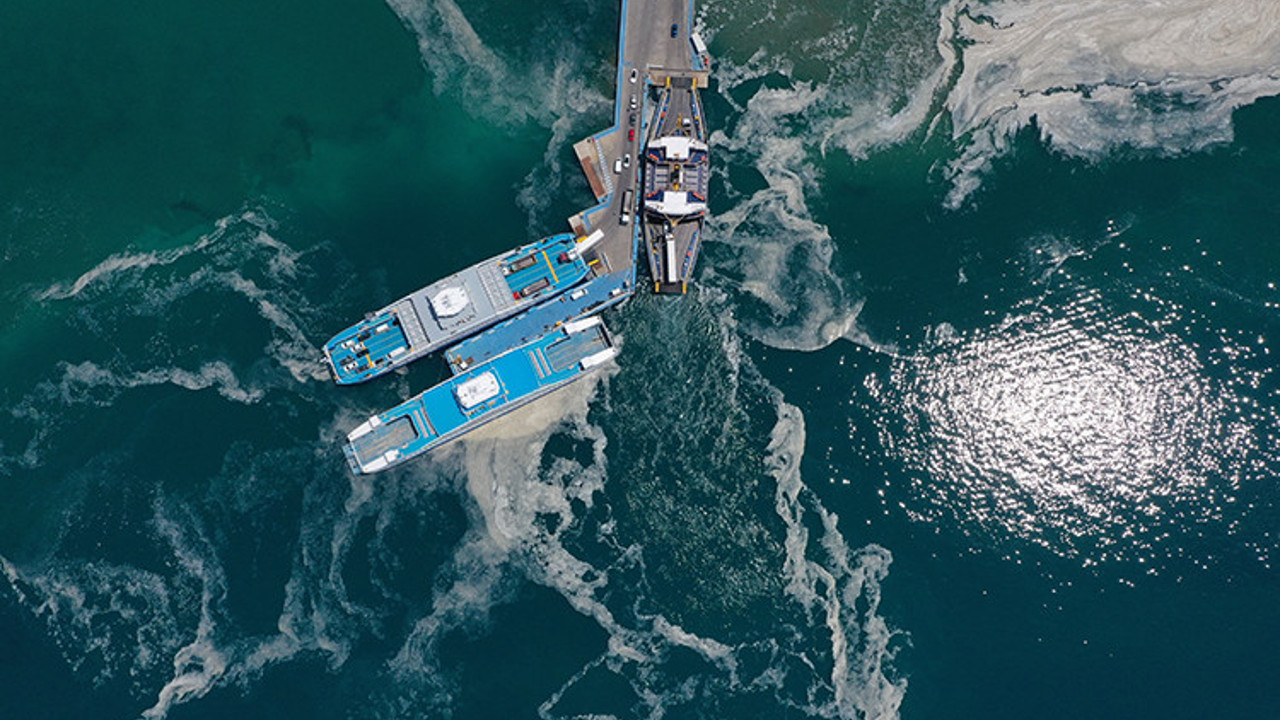 Çanakkale’de müsilaj havadan görüntülendi