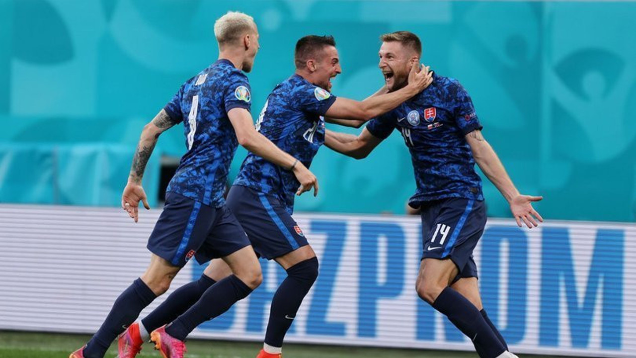 Slovakya 3 puanla başladı
