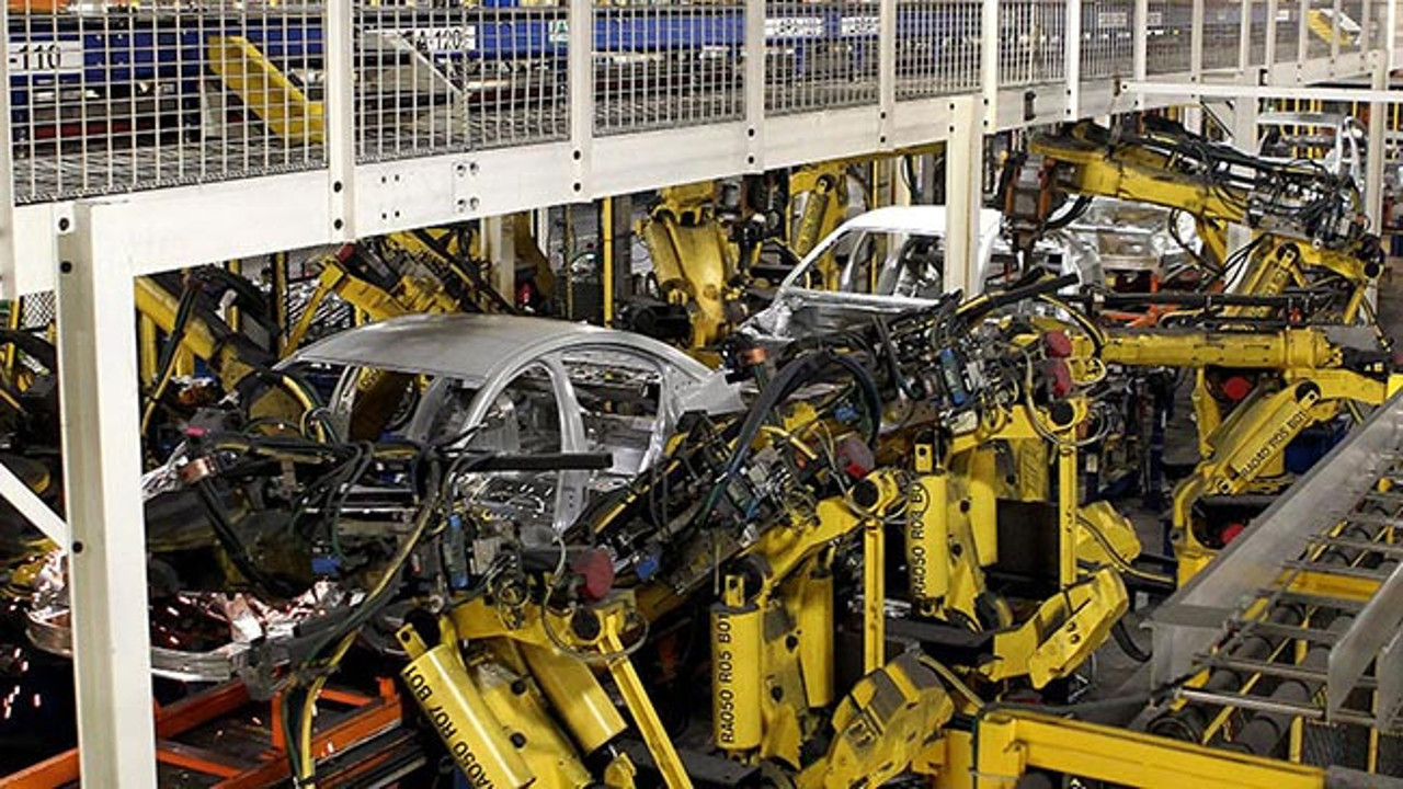 Dev şirkette istifa depremi. Hisseler tepetaklak oldu