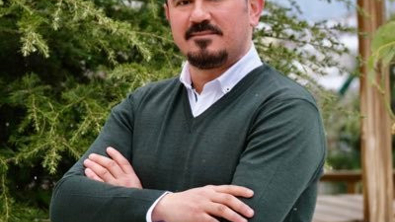 Gökhan Özbek: Çürüme başladı, ortalık yakında karışır…