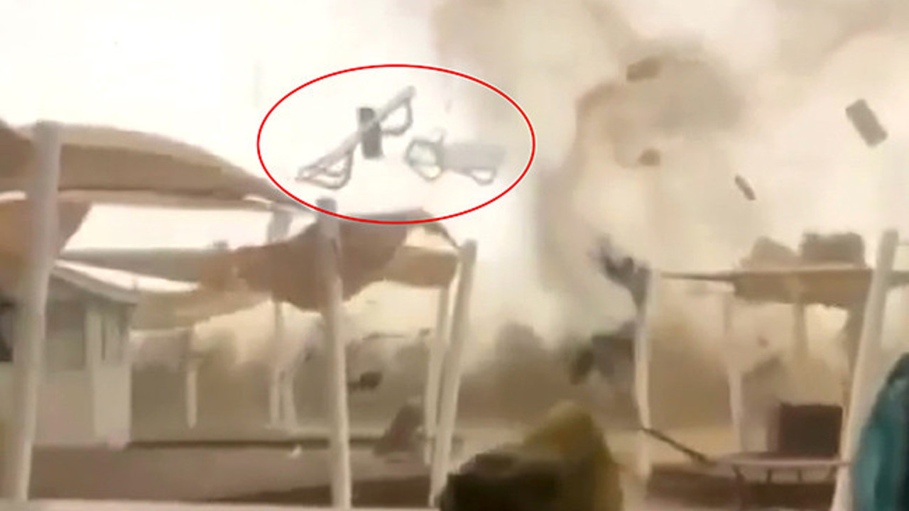 Antalya'daki hortum yıktı geçti. Şezlong masa ve kameriyeler havaya uçtu