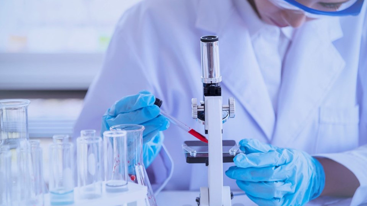 Antikor kokteyli tedavisi en ağır korona virüs hastalarında ölüm riskini beşte bir azaltıyor