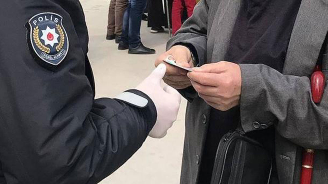 Adana'da 39 kişiye 182 bin lira korona cezası