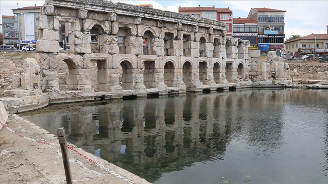 2 bin yıllık hamam ziyarete açılıyor