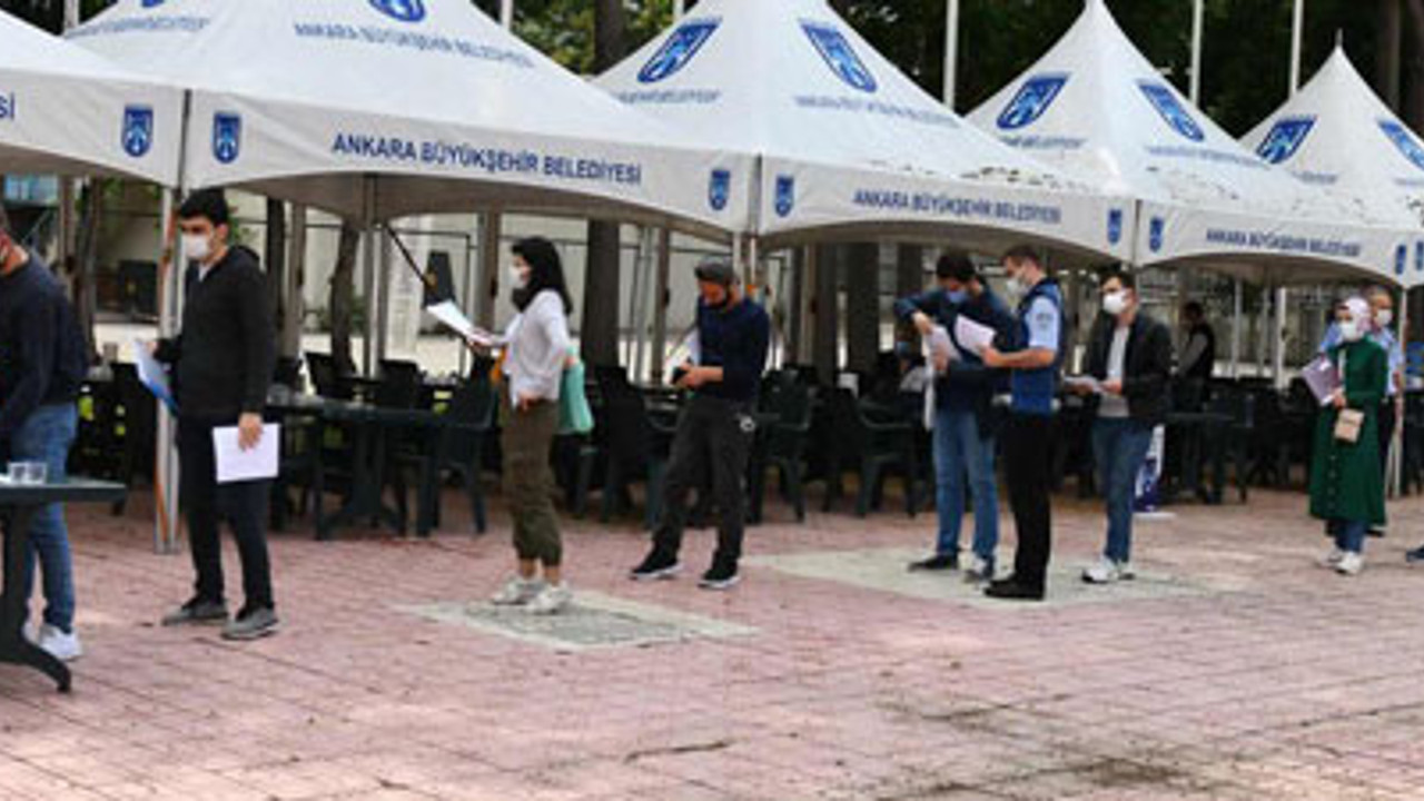 Hukuk Fakültesi mezunları zabıta olmak için kuyruk oluşturdu