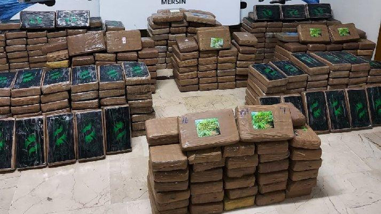 Ticaret Bakanlığı'na bağlı Gümrük Muhafaza ekipleri 463 kilogram kokain yakaladı