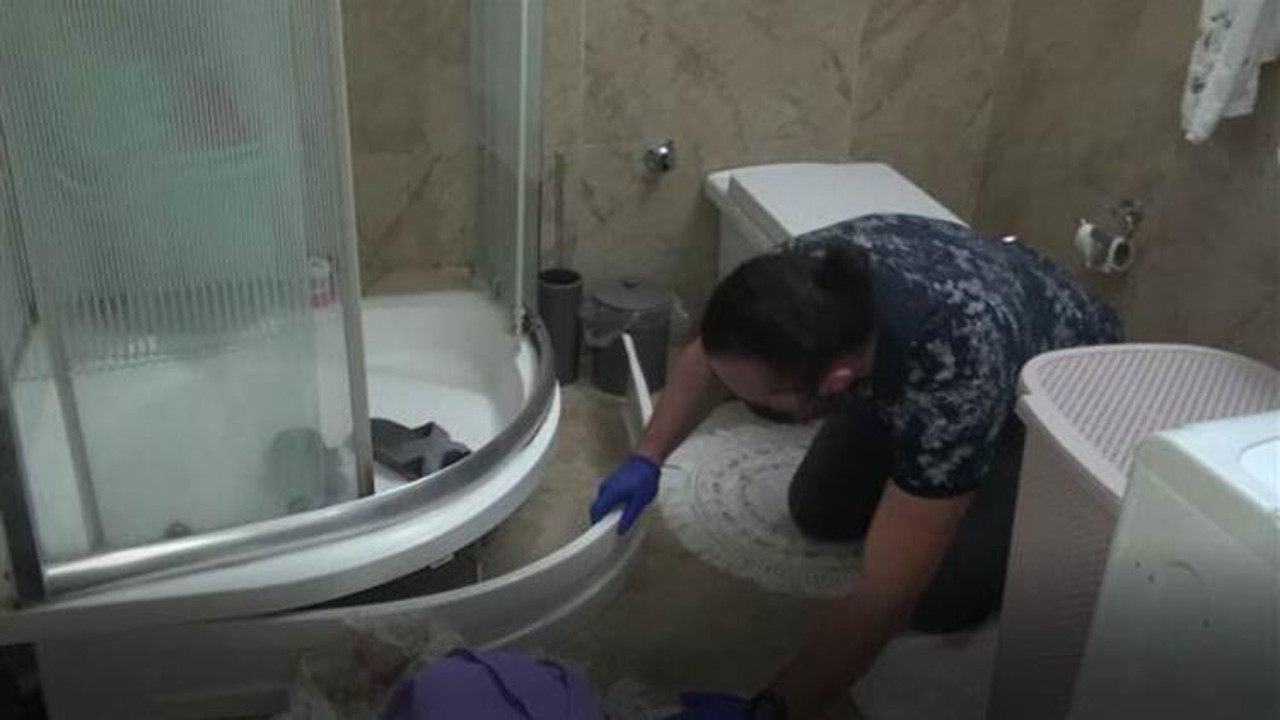 Polisleri şoke eden olay! Duşakabinin altından çıktı