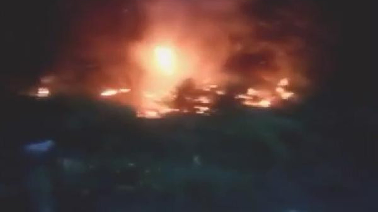 Düğünde havaya atılan işaret fişeği ormanı yaktı