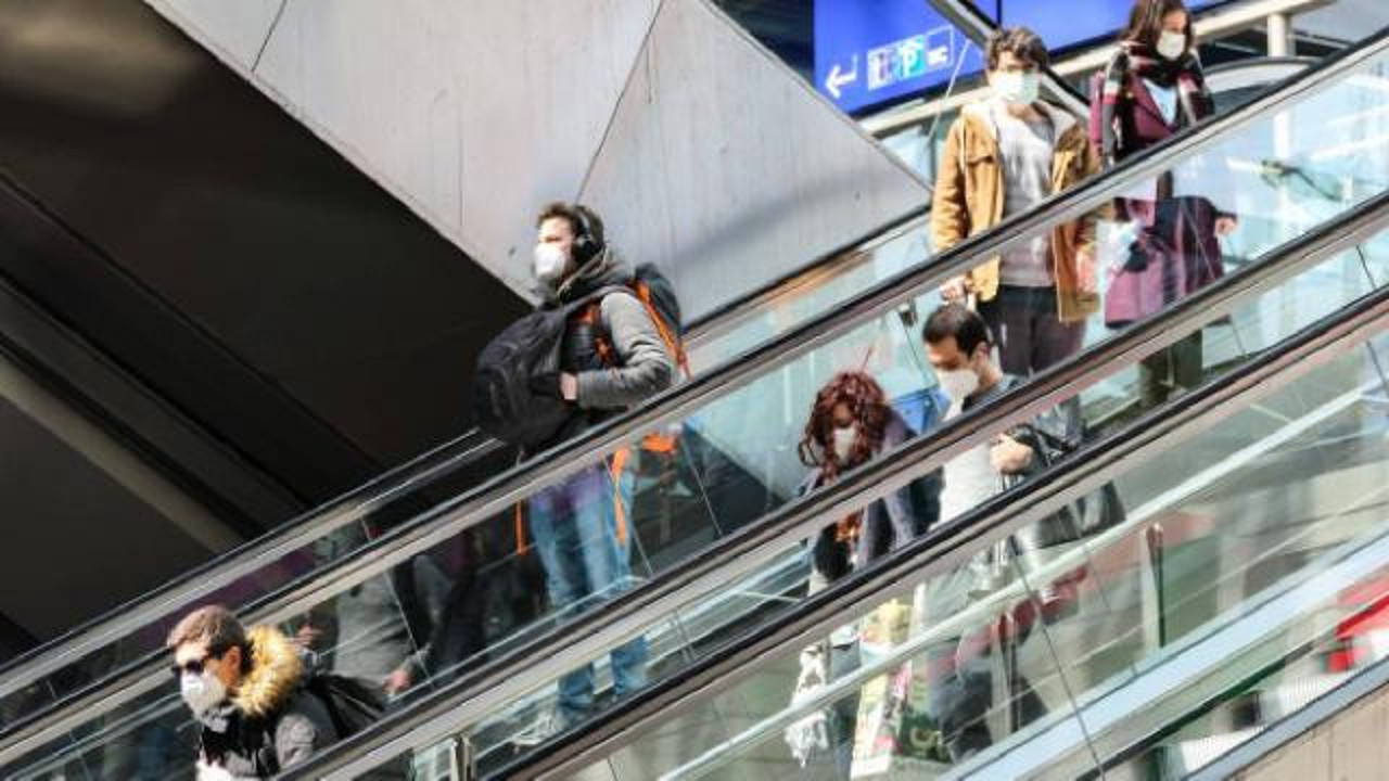 Almanya'ya vize için aşı şartı