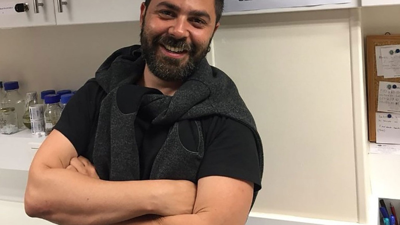 Biyogüvenlik bölüm başkanı Doçent Yılancıoğlu aşı olanların başına geleceği açıkladı