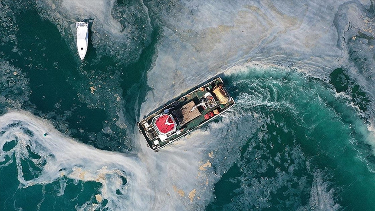 Marmara Denizi'nde 9 bin 394 metreküp müsilaj toplandı