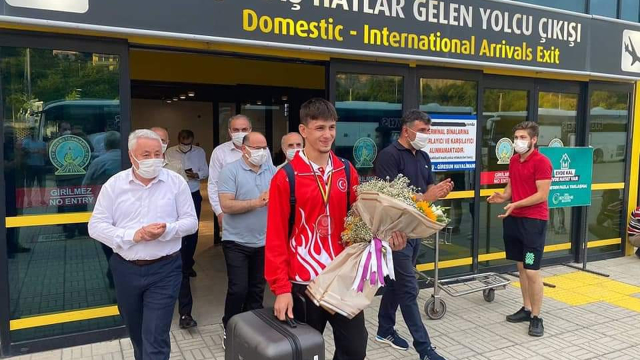 Avrupa 2.si olan Ordulu sporcu coşkuyla karşılandı