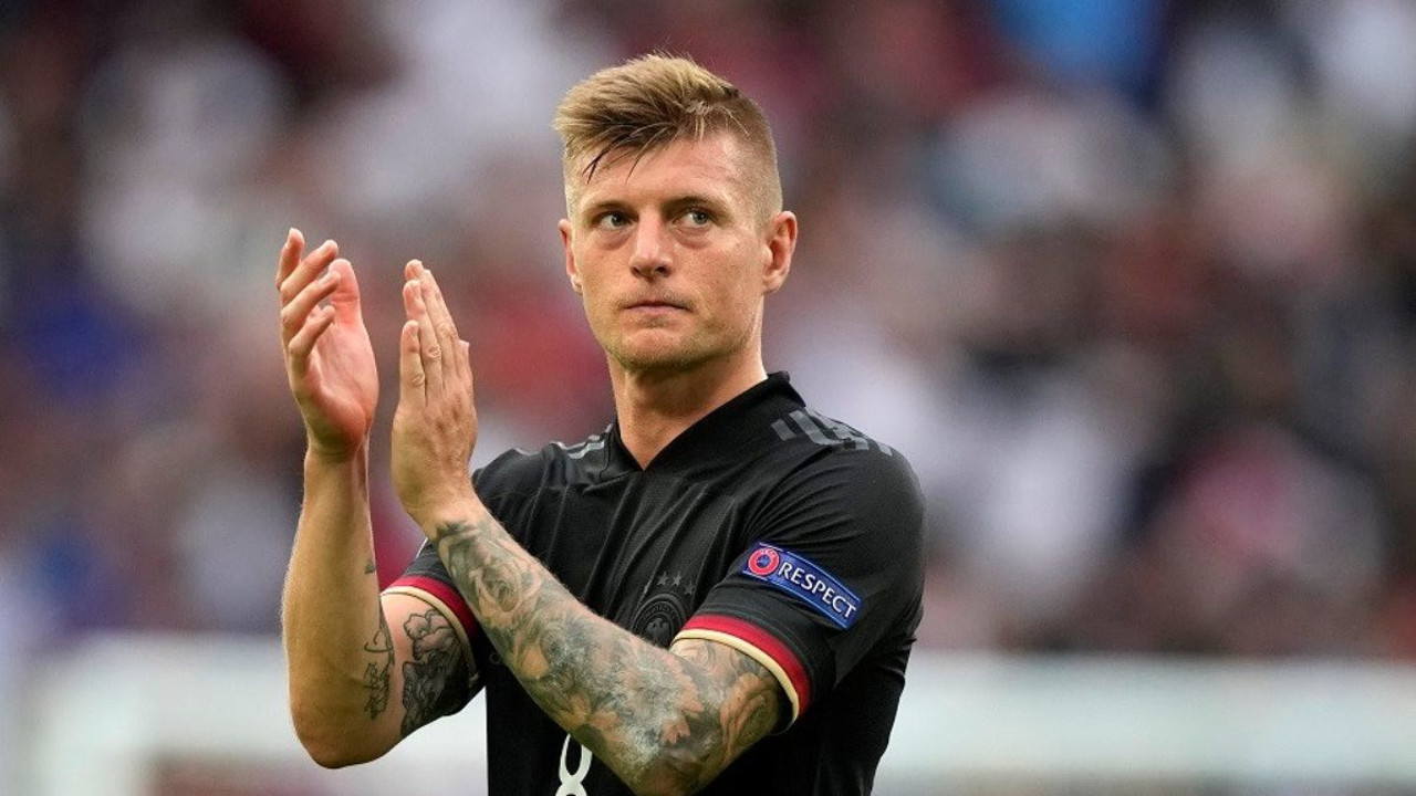 Toni Kroos resmen veda etti